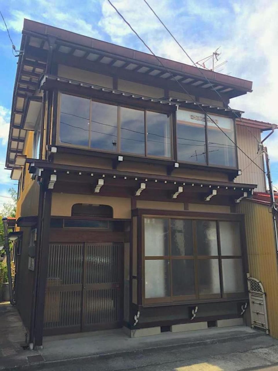 Property building, Facade/entrance, Off site