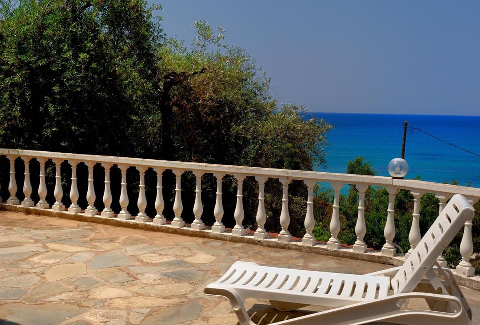 View (from property/room), Balcony/Terrace