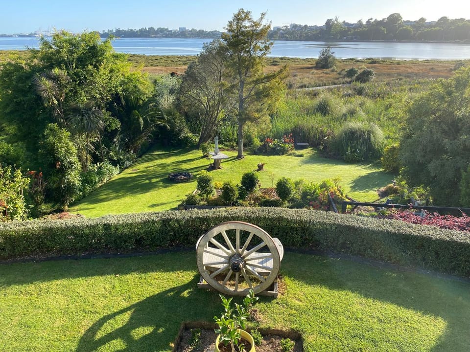 Garden, Sea view