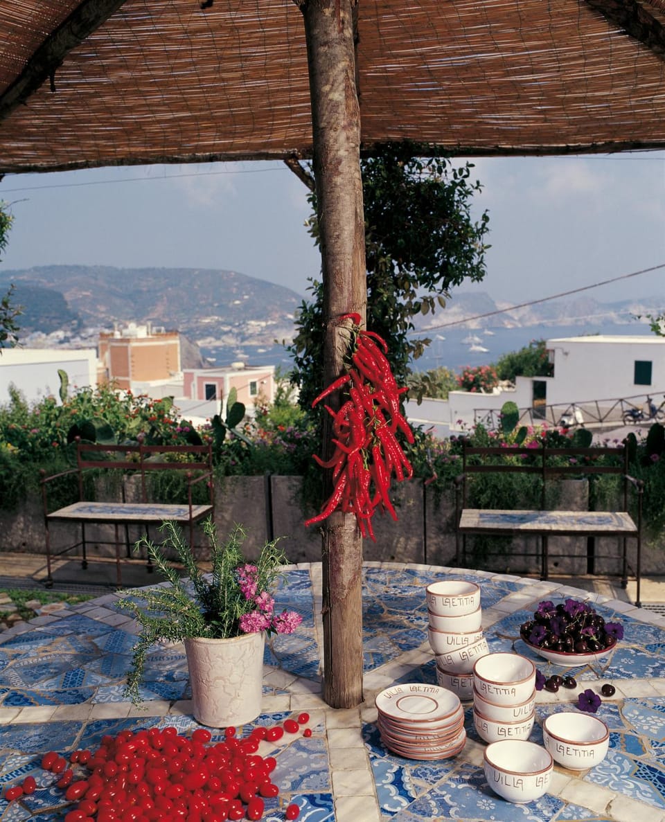 Patio, Lounge or bar