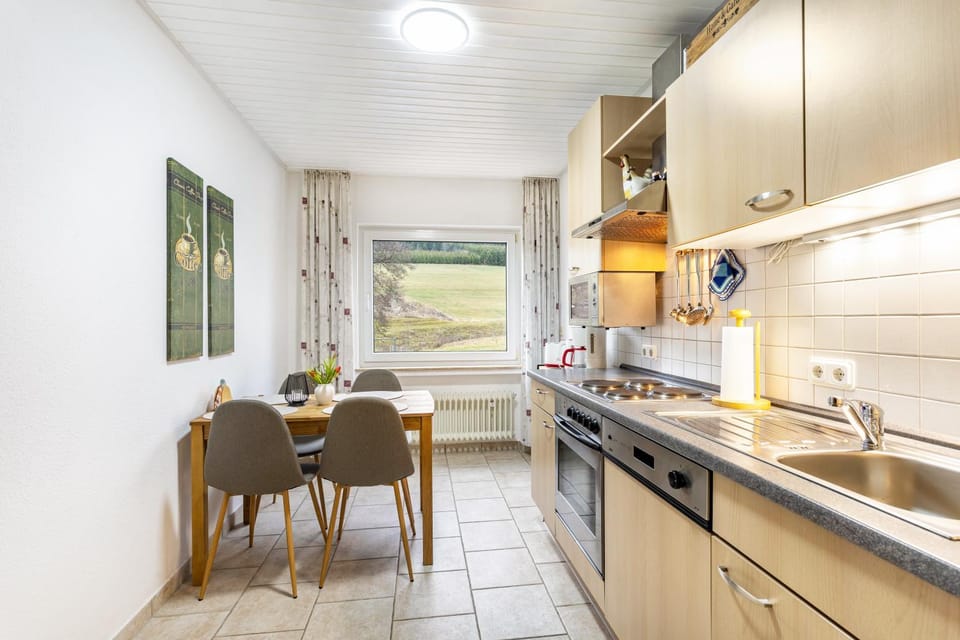 Kitchen or kitchenette, Living room