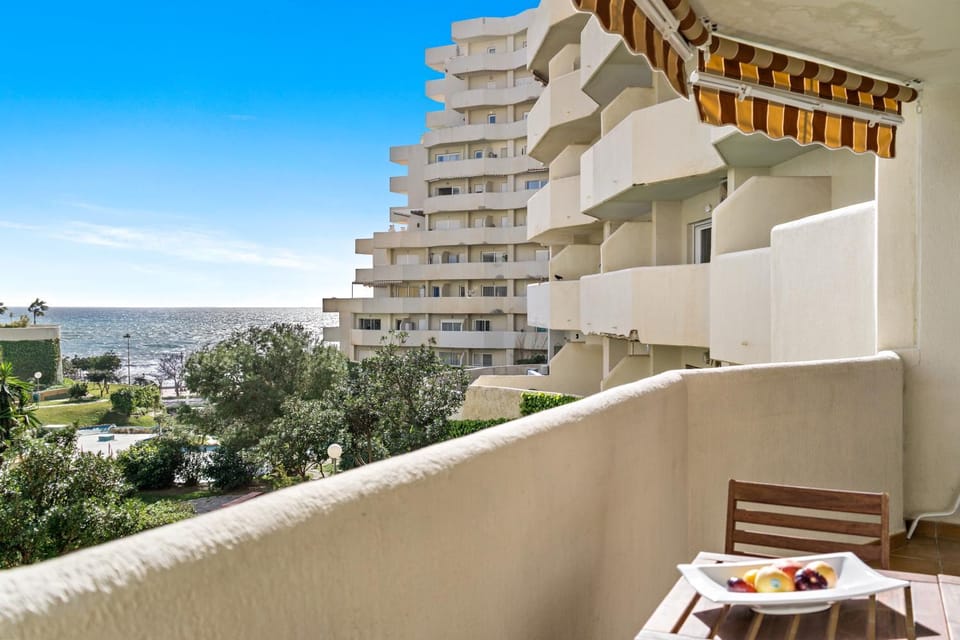Property building, Patio, Day, Natural landscape, View (from property/room), Balcony/Terrace, Living room, Seating area, Dining area, Sea view
