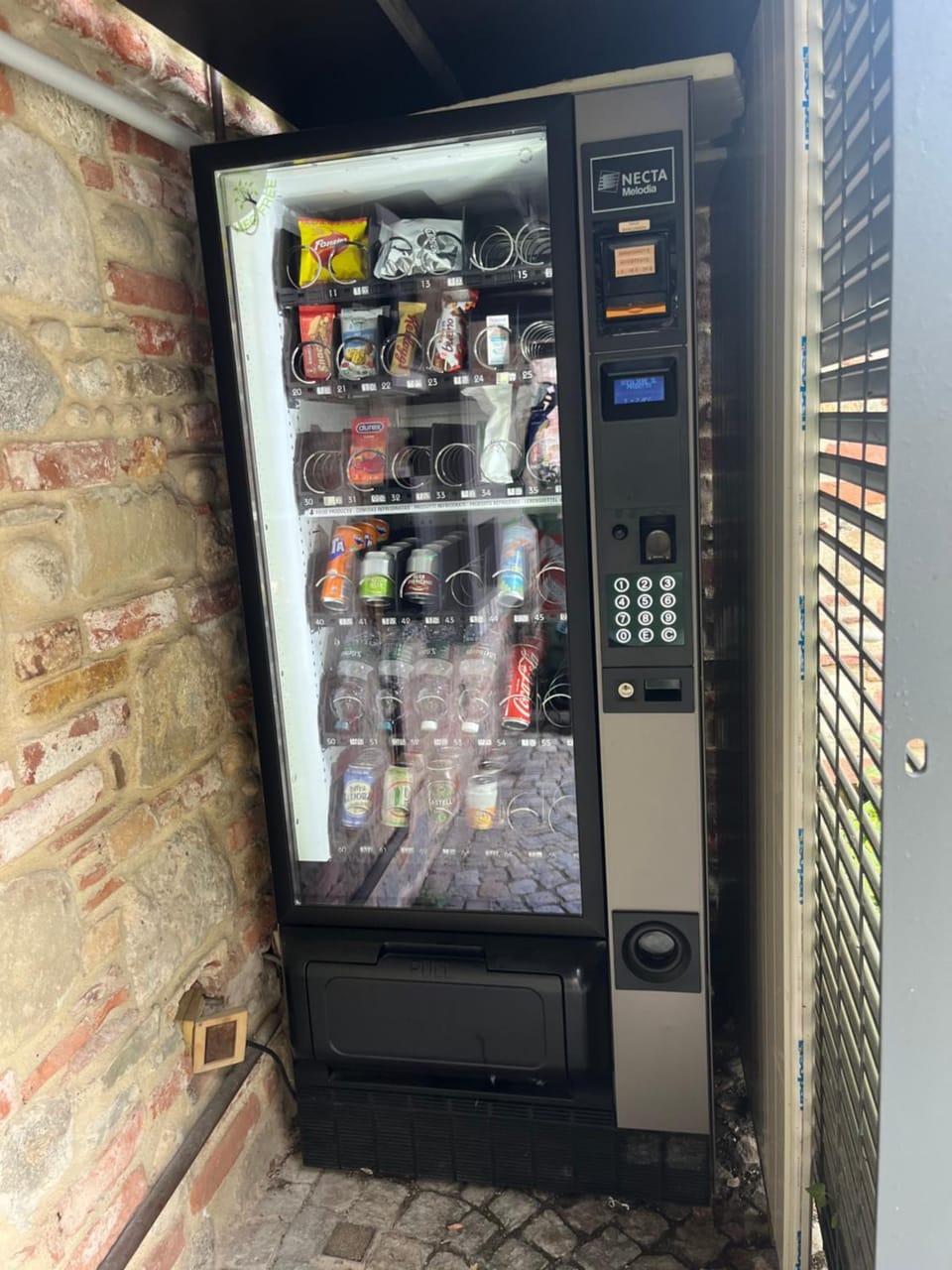 vending machine