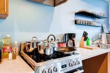 Speechless In Seattle - #1 Location - 2BR - Free Parking - VR1 Apartment in Belltown