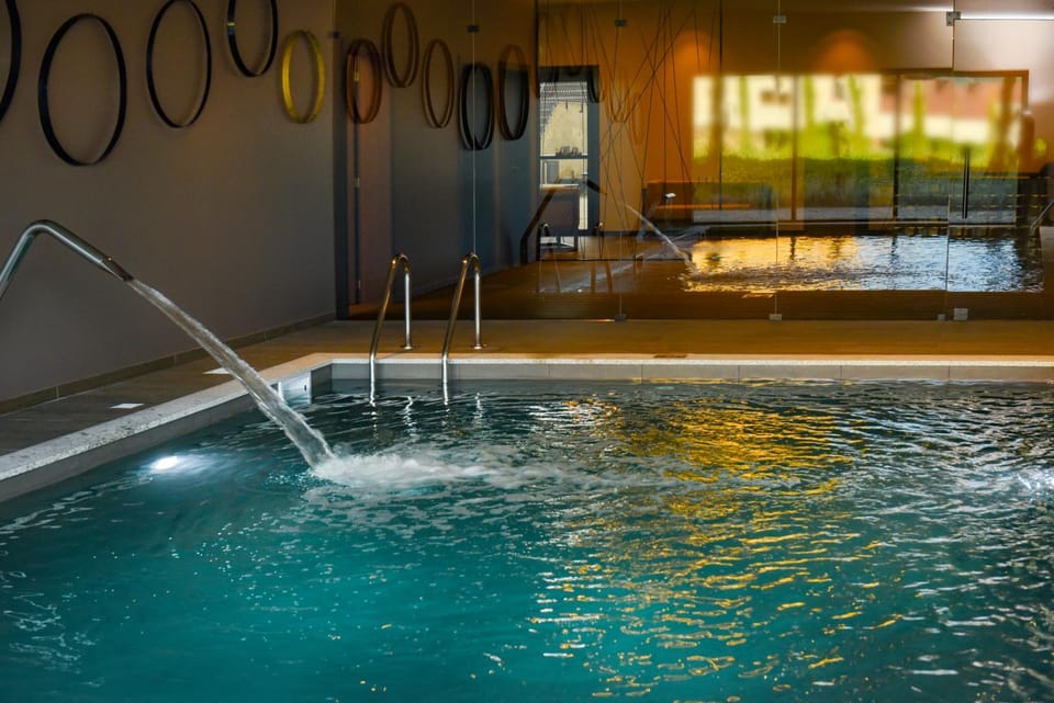 Spa and wellness centre/facilities, Swimming pool