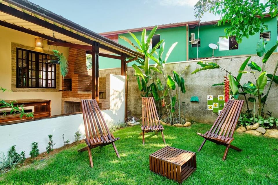BH37- Barra Seca · BH37: ESTILO, CHARME E CONFORTO A 100 M DA PRAIA! House in Ubatuba