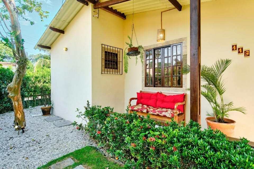 BH37- Barra Seca · BH37: ESTILO, CHARME E CONFORTO A 100 M DA PRAIA! House in Ubatuba