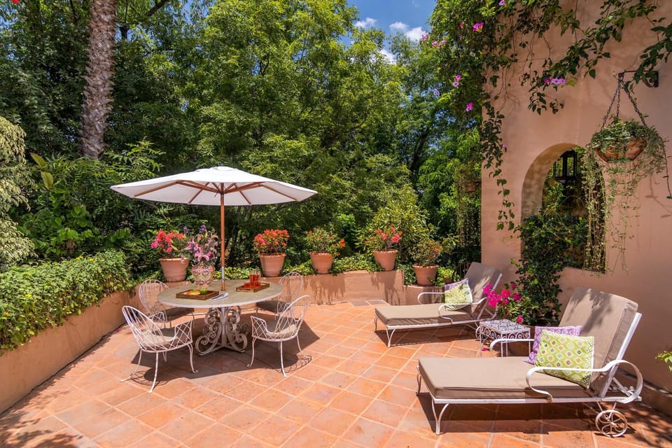 Spring, Day, Garden, Balcony/Terrace, Seating area, sunbed