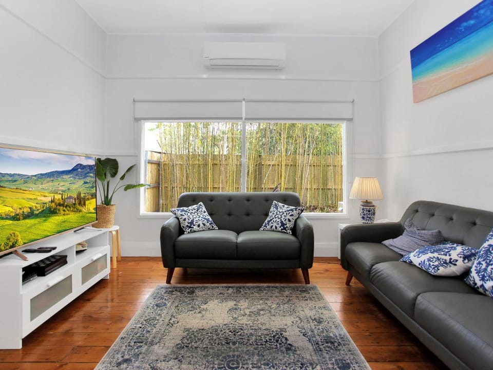 Myall River Cottage House in Hawks Nest