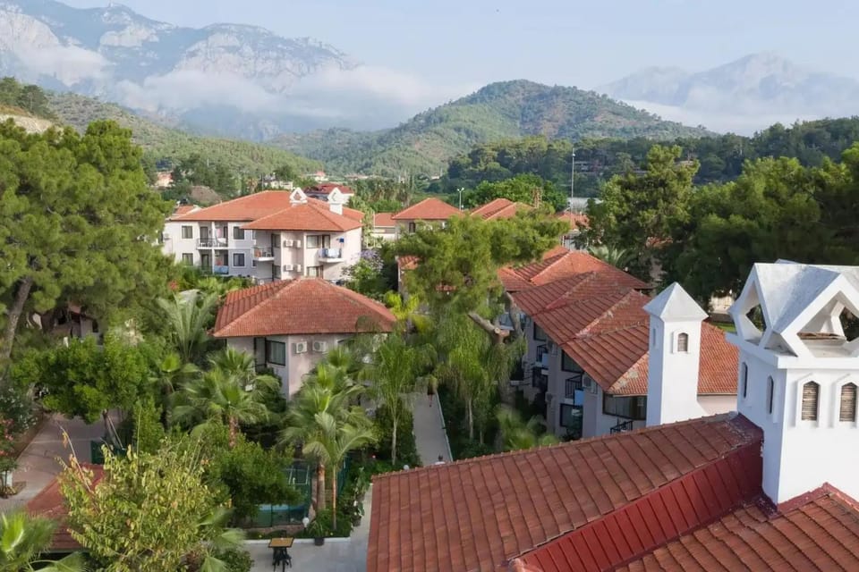 Property building, Bird's eye view, Mountain view