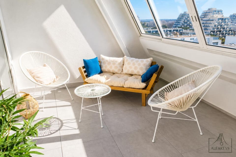 LE MARADIVA - P3 vue imprenable mer-garage - plages Apartment in La Grande-Motte