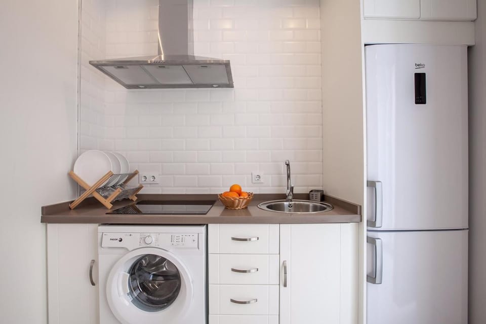 Kitchen or kitchenette, Communal kitchen