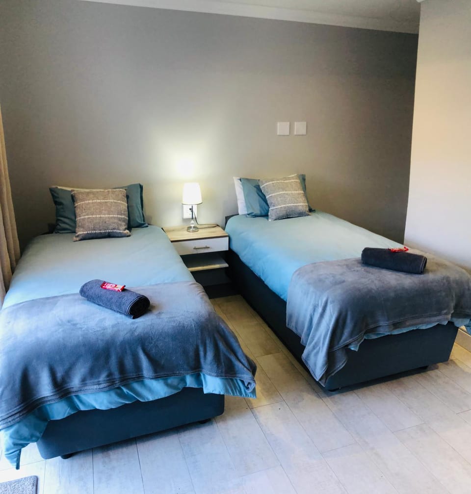 Hermanus Guest Rooms Bed and Breakfast in Hermanus
