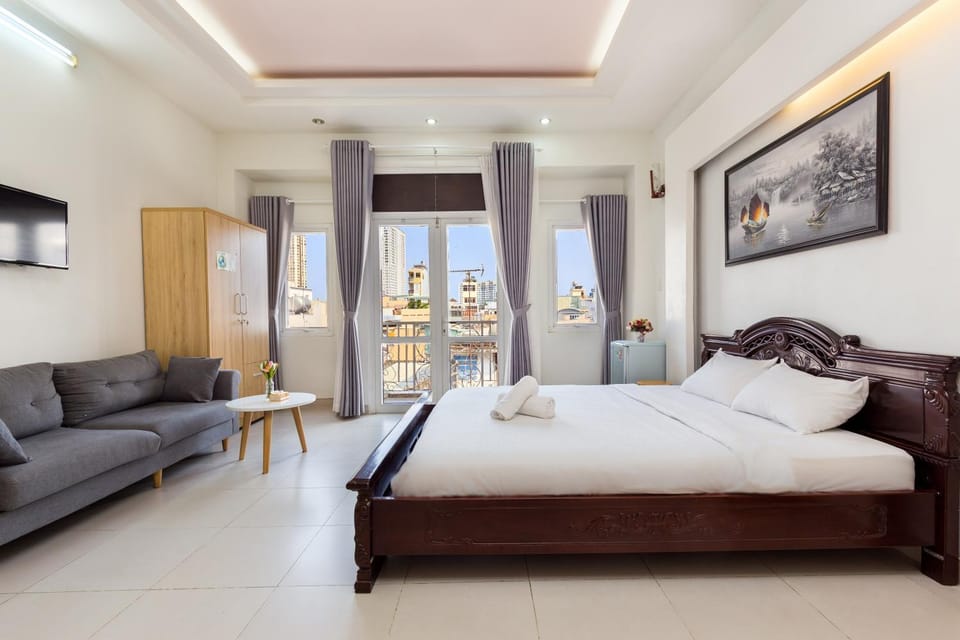 Bed, Other, Photo of the whole room, City view