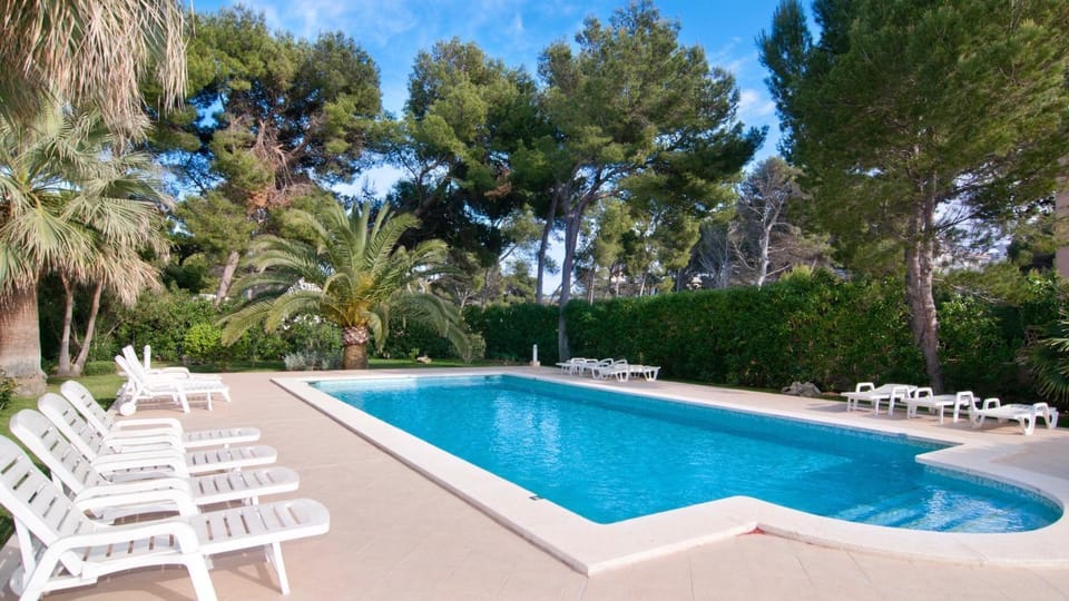 Property building, Swimming pool