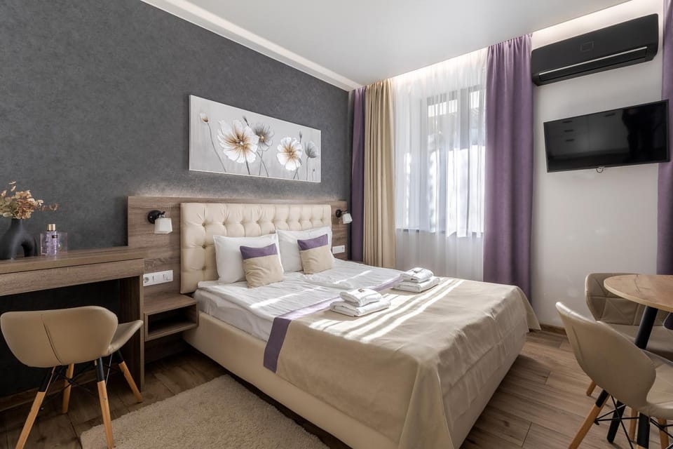 Living room, Bedroom