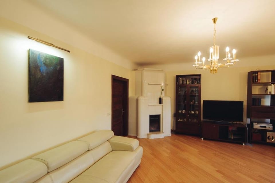 TV and multimedia, Living room, flat iron