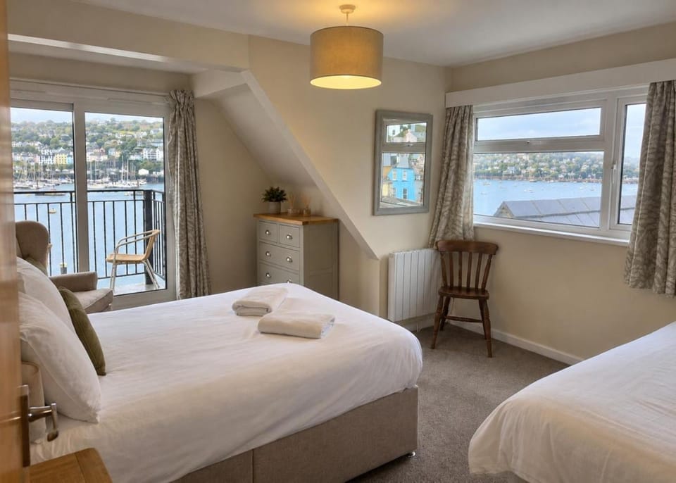 Riverside 3 - 3rd Floor Apartment in Dartmouth