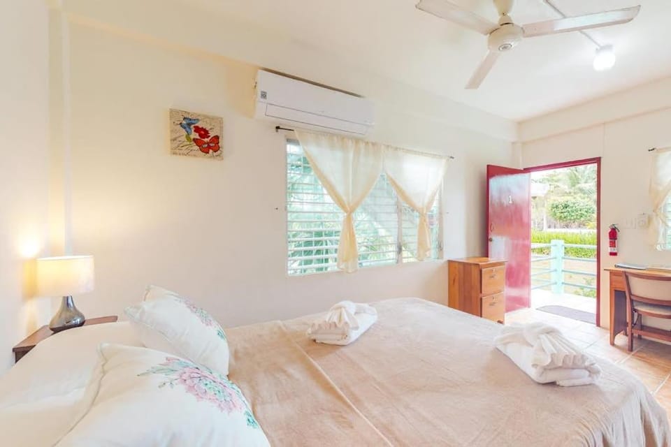 Palmetto#1 @ Island Cabanas Apartment in Belize District