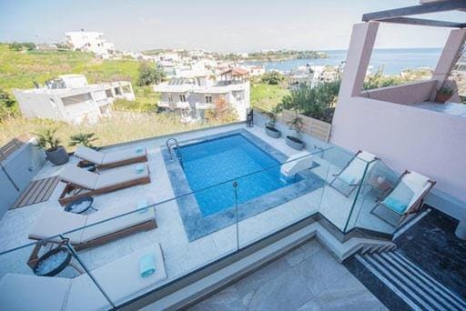 Pool view, Swimming pool