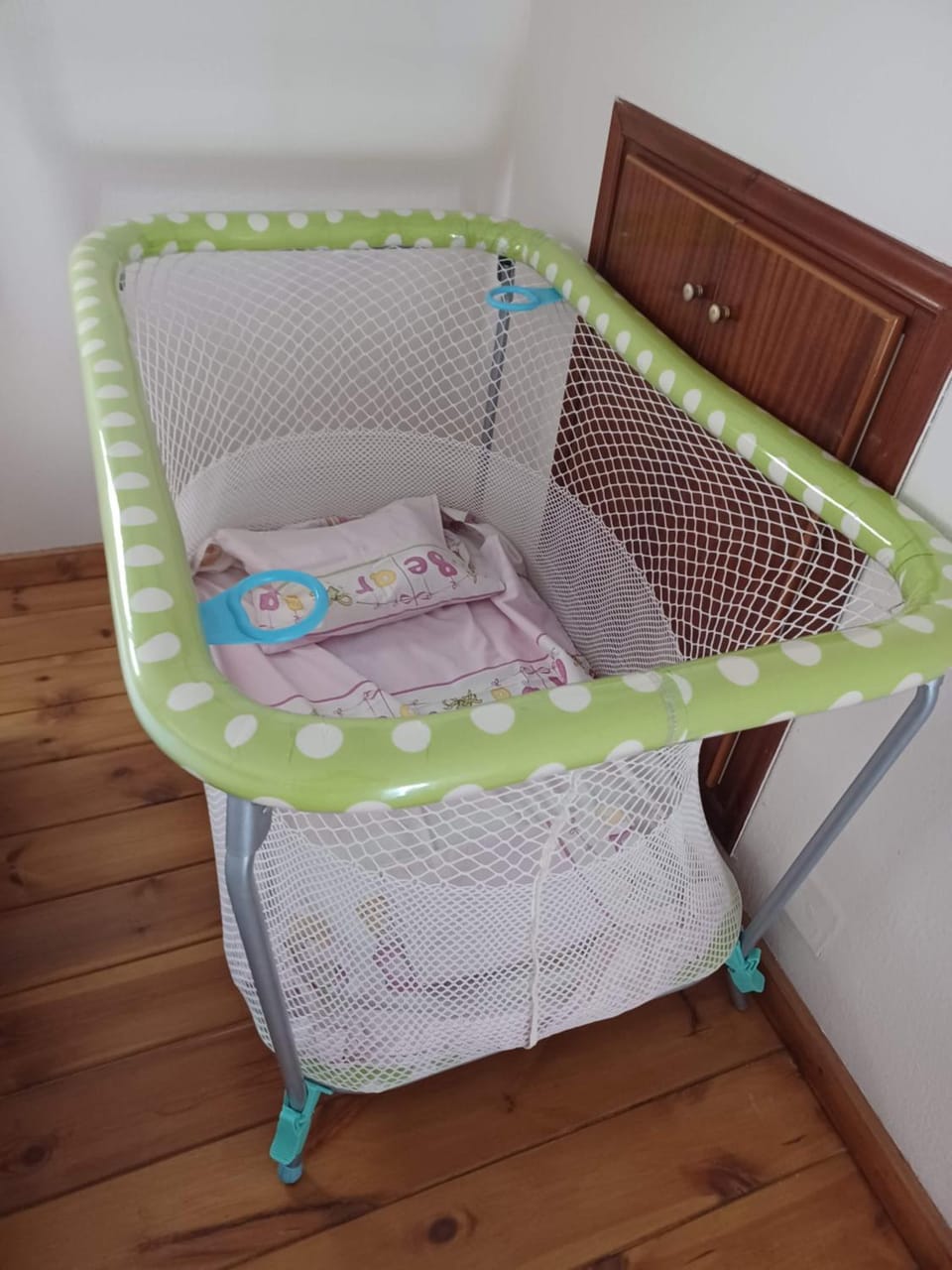 cot