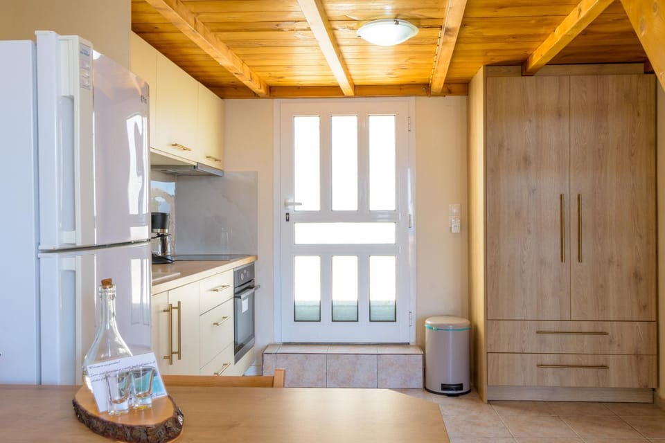 wardrobe, kitchen