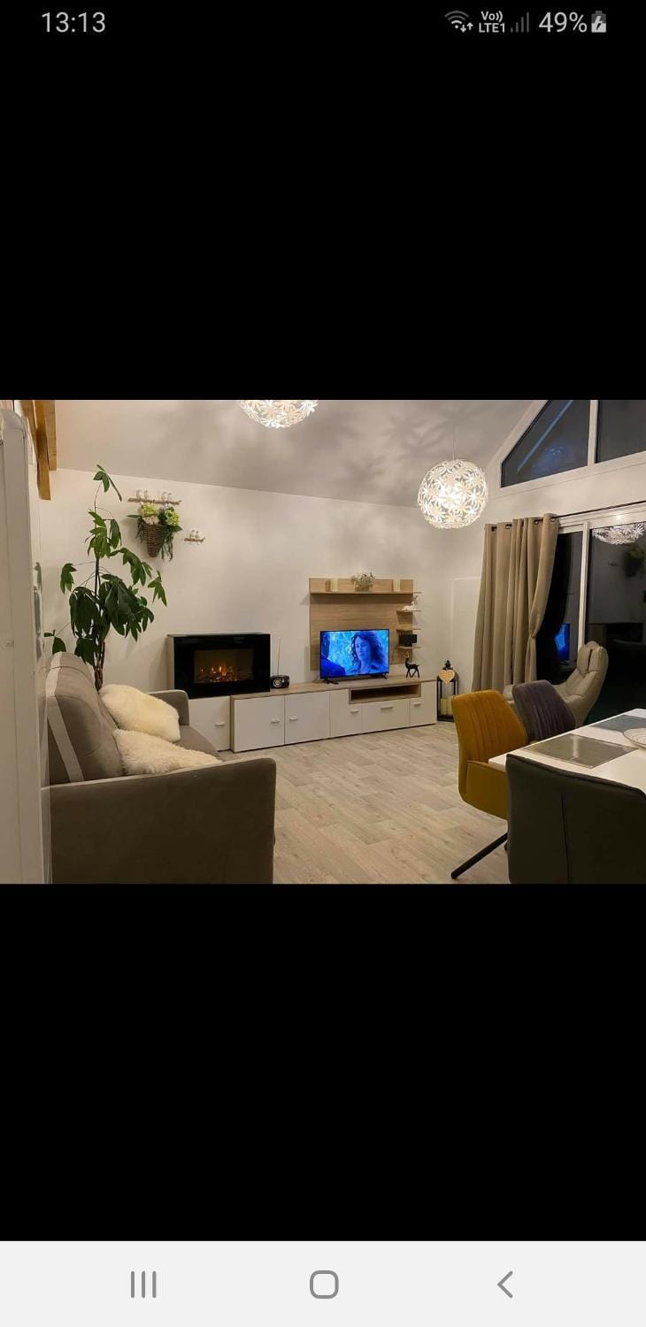 Communal lounge/ TV room, TV and multimedia, Living room