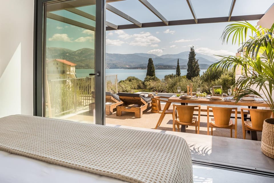 Balcony/Terrace, Pool view, Sea view
