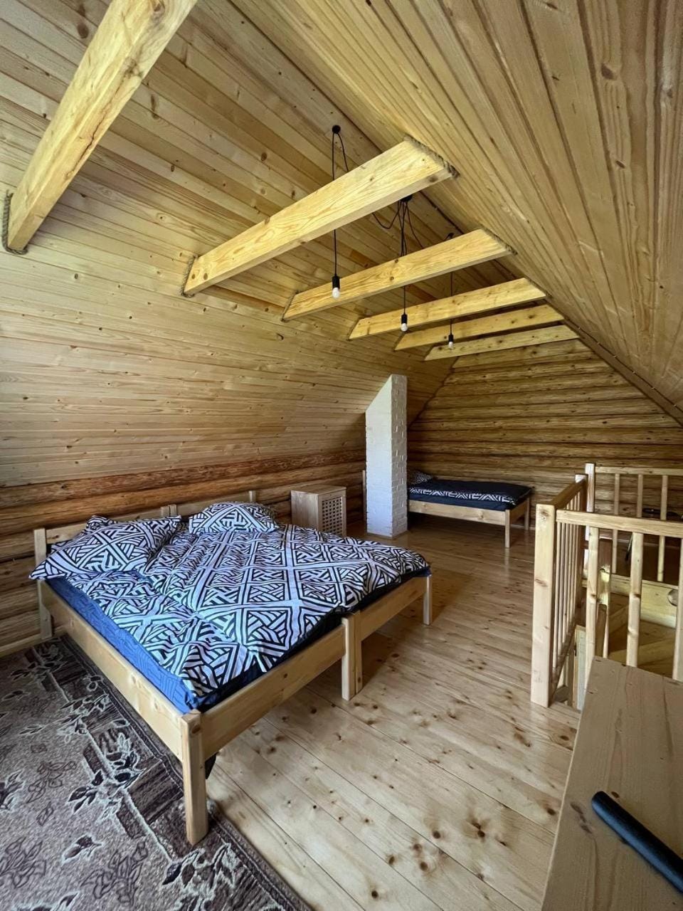 ШОВКОВА КОСИЦЯ Farm Stay in Romania