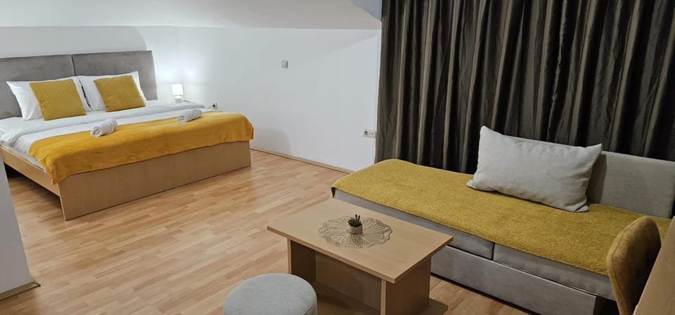 Seating area, Bedroom