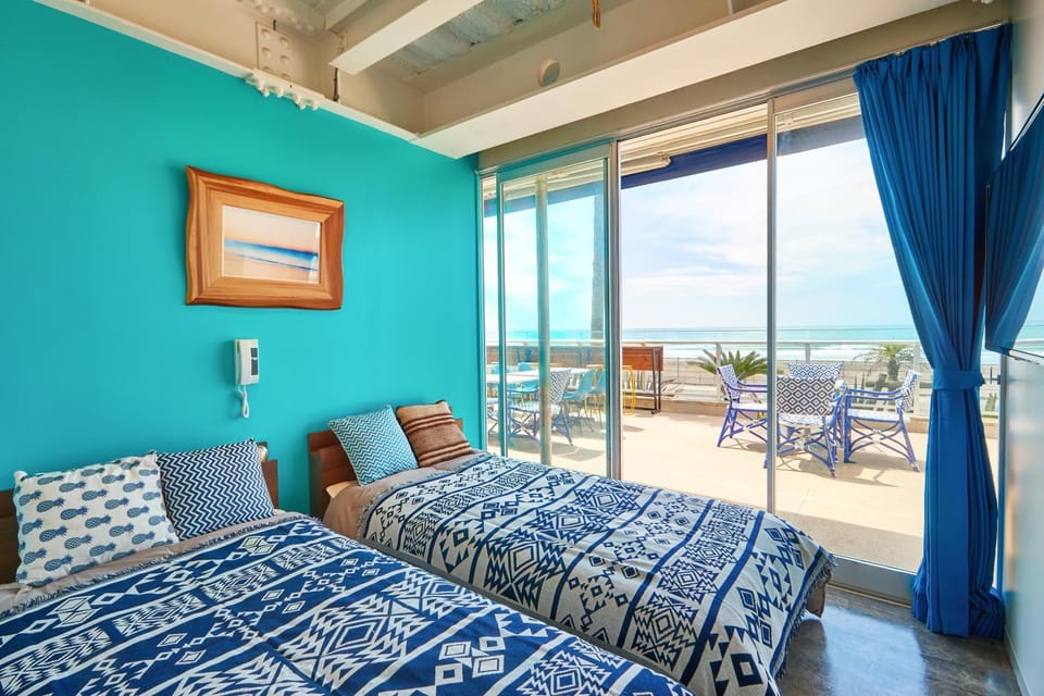Bed, Bedroom, Sea view