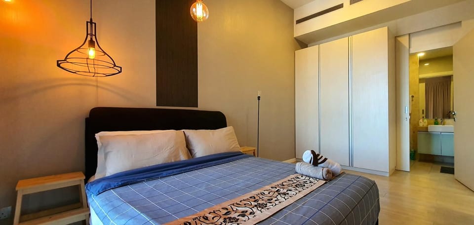 Bed, Photo of the whole room, Bedroom, wardrobe