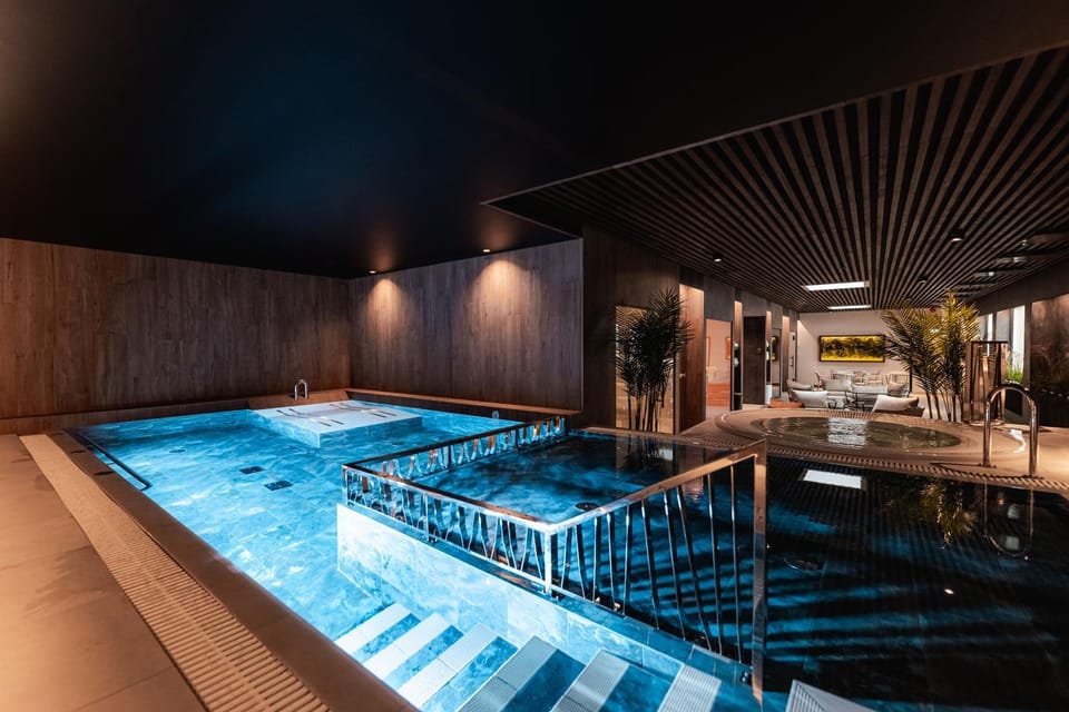 Spa and wellness centre/facilities, Swimming pool