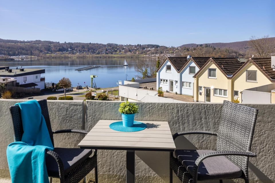 Seeblick genießen in schöner FeWo am Edersee House in Hesse