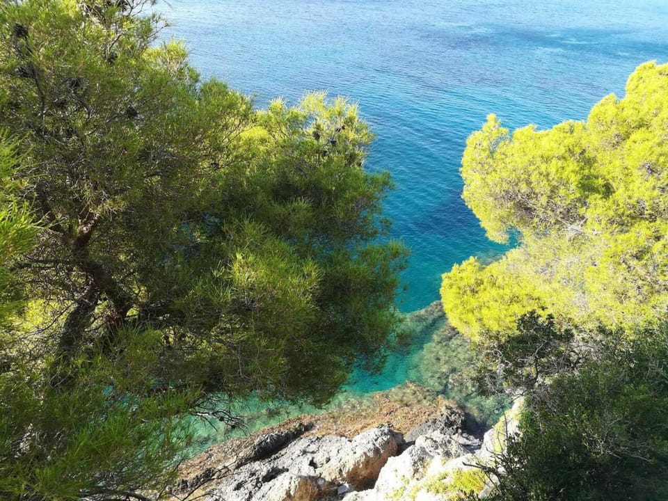 Nearby landmark, Natural landscape, Beach, Hiking, Sea view