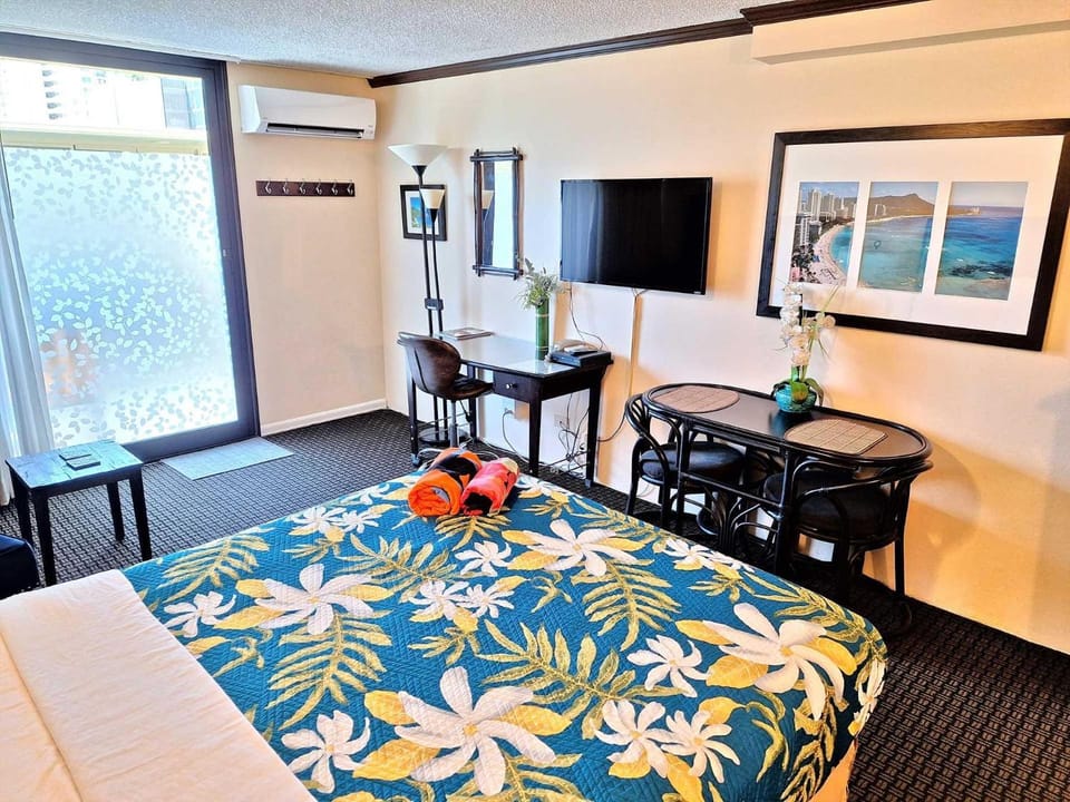 Bamboo #408 Apartment in Honolulu