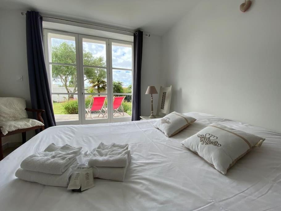 Jolie maison réthaise *** - Grand jardin privatif House in La Couarde-sur-Mer
