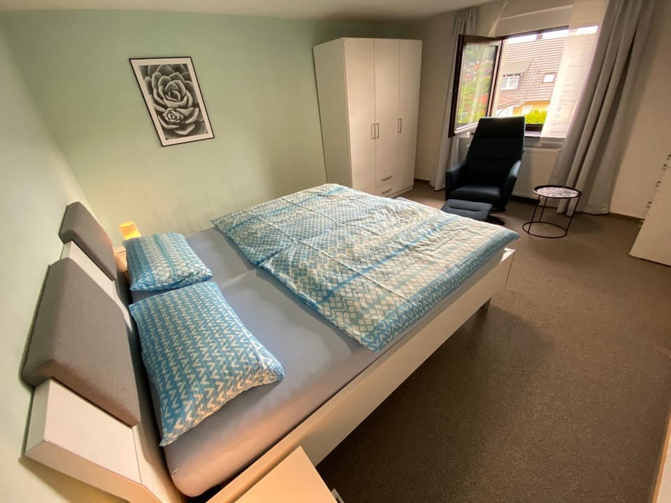 Bed, Photo of the whole room