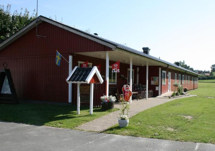 Property building, Area and facilities