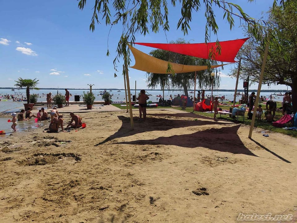 Nearby landmark, Summer, Beach