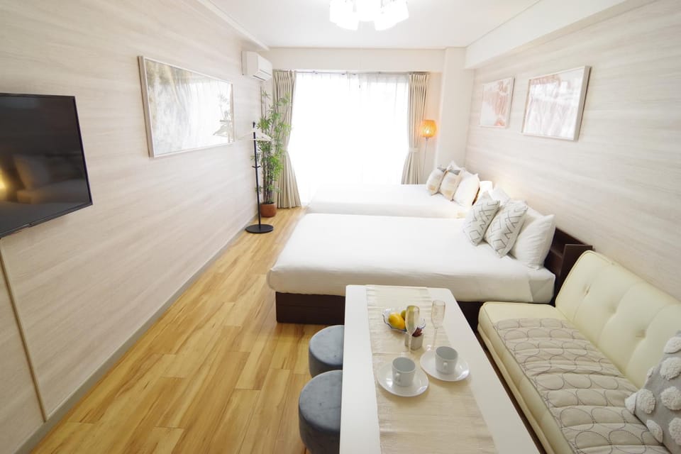 Nippombashi Art Hotel 806 Apartment in Osaka