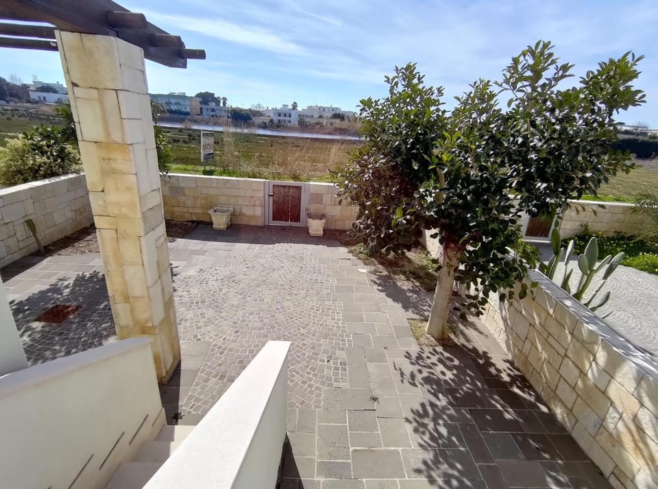 Balcony/Terrace, Garden view