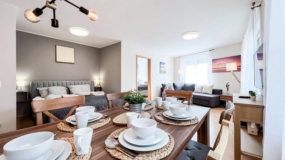 Living room, Bedroom