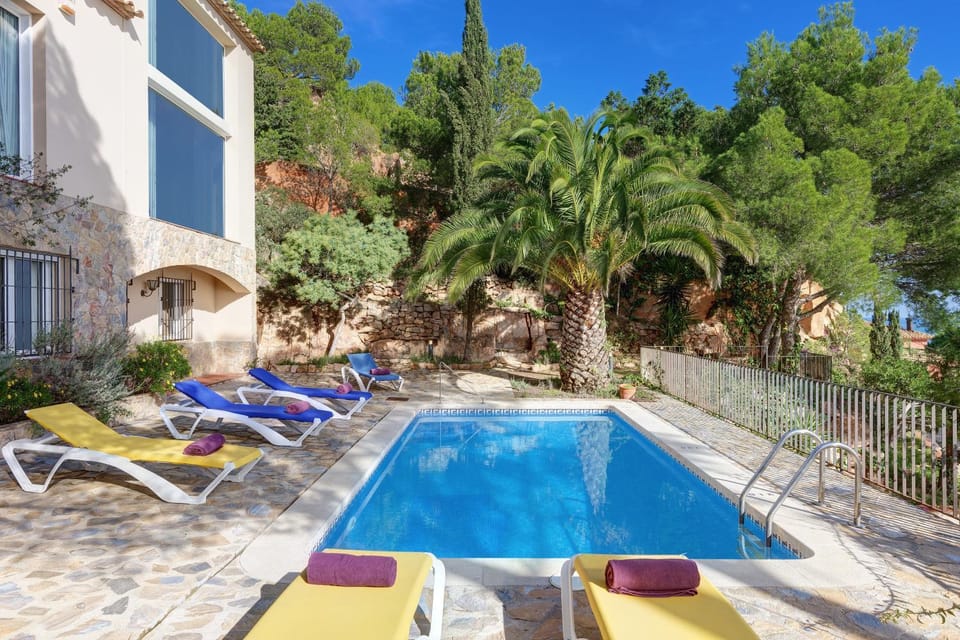 Pool view, Swimming pool