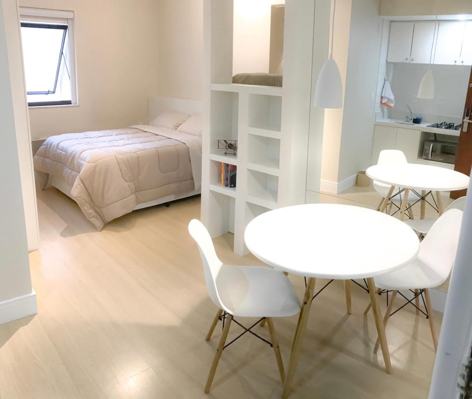Bed, Living room, Photo of the whole room, Seating area, Dining area, Bedroom