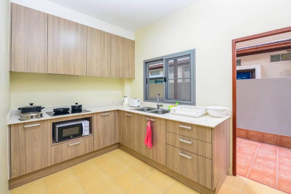 74 Patong villa walk to Bangla Rd in 10min 3 room cozy modern style Villa in Patong