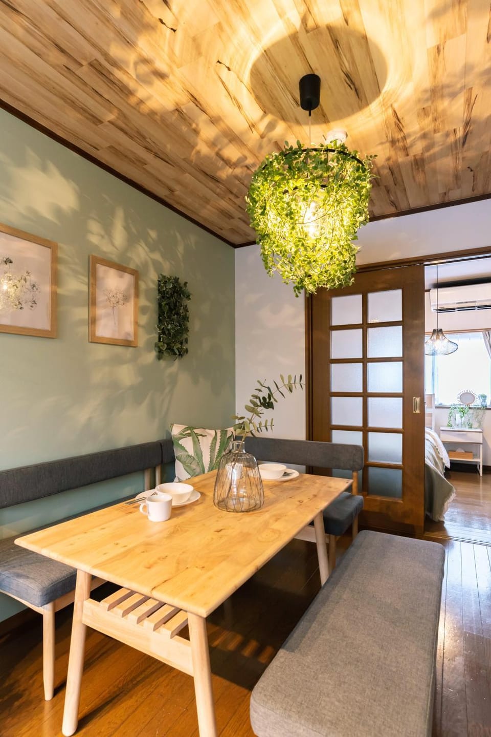 Living room, Dining area