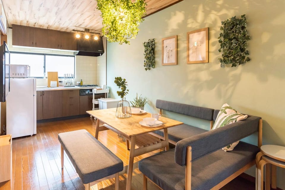 Living room, Dining area