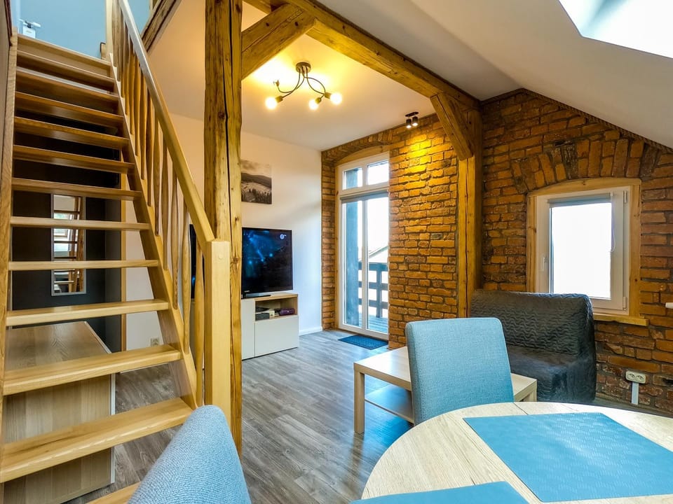 Apartament dwupoziomowy Ski&Bike Apartment in Lower Silesian Voivodeship