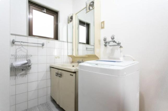 Secret House - 2 min to FuSe station - Apartment in Osaka